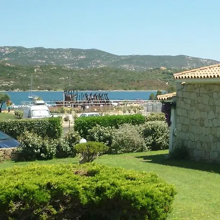 بيت للعطل Residenza La Banchina كانّيجوني